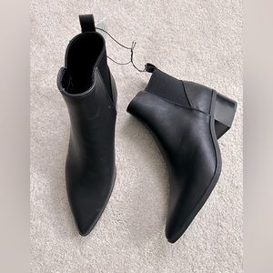 Black pointed toe ankle boots